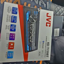 JVC - Bluetooth CD Receiver with Alexa Built-In and USB Rapid Charge, Detachable Faceplate - Black