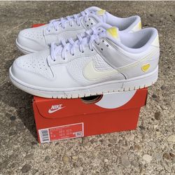NEW Dunk low Valentine’s Day Women’s Size 9 Men 7.5 