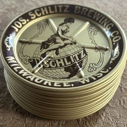1971 Schlitz Brewing Company Tin Ashtrays Set Of 18
