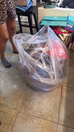 Free bag of lady clothes and two blankets