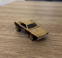 1982 Hot Wheels 1967 Camaro Gold & Black