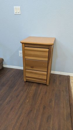 Solid wood 3 drawer nightstand (CASH ONLY)
