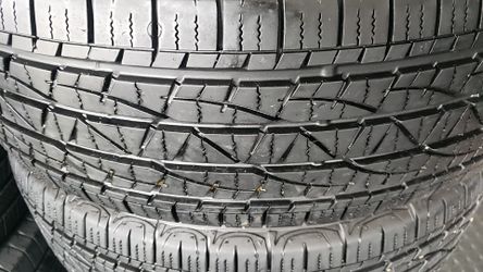 Set of 4 matching tires Firestone destination 225/65R17 85% 90% life