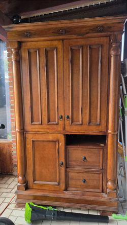 FREE.    Gratis Mueble de madera