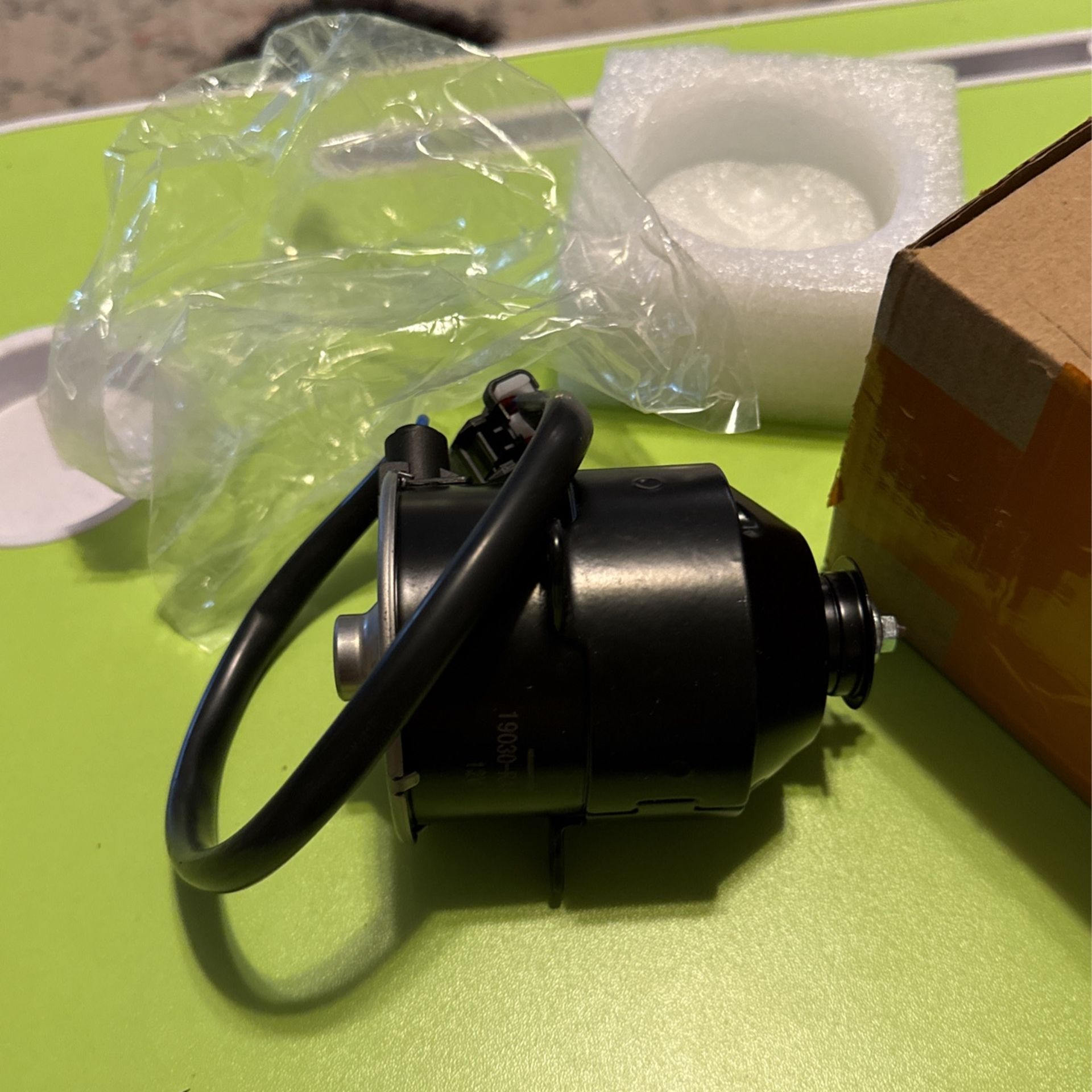 NEW! -NewYall Radiator Cooling Fan Motor- See Description