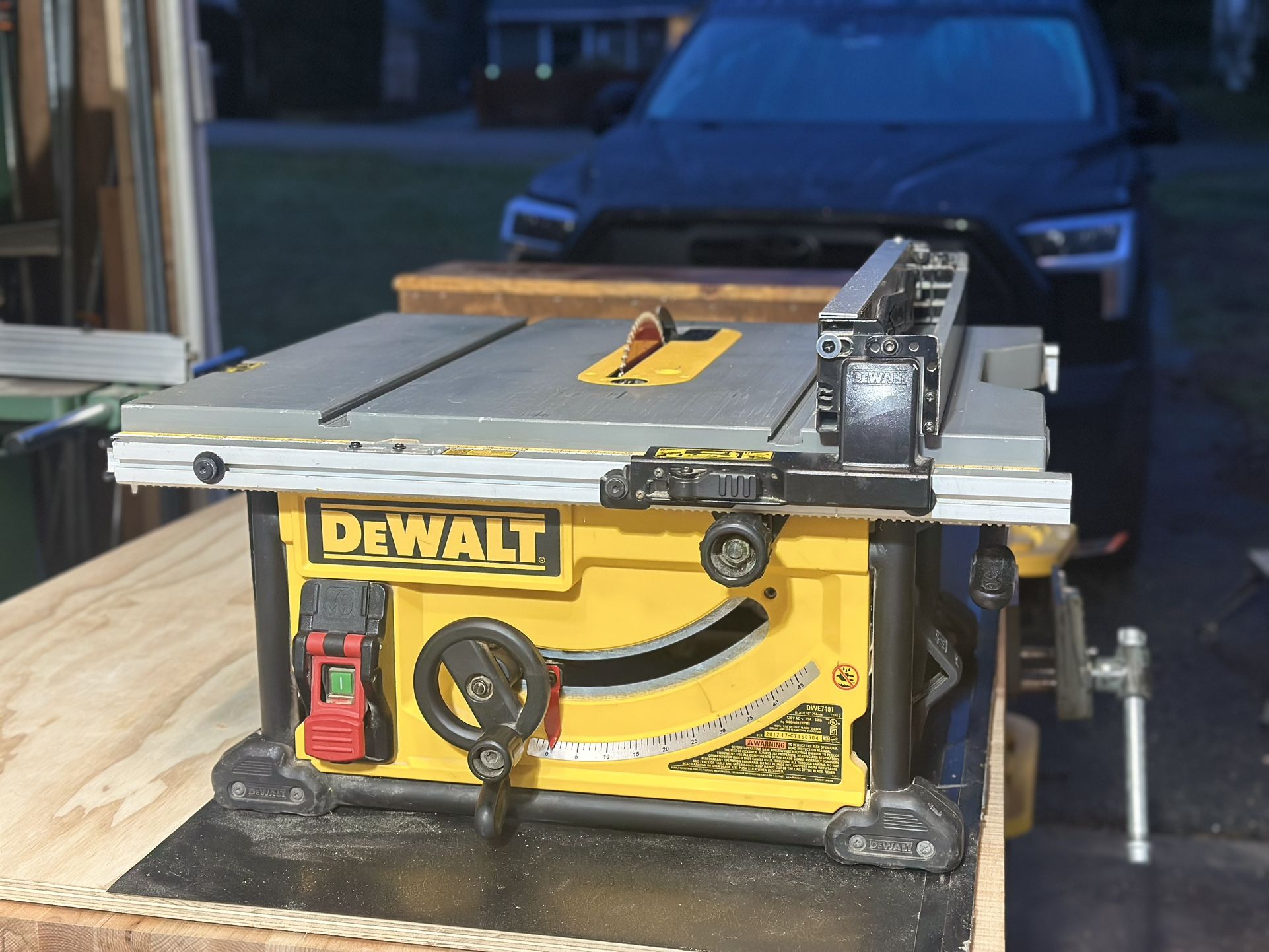 Dewalt DWE7491 10” Table Saw