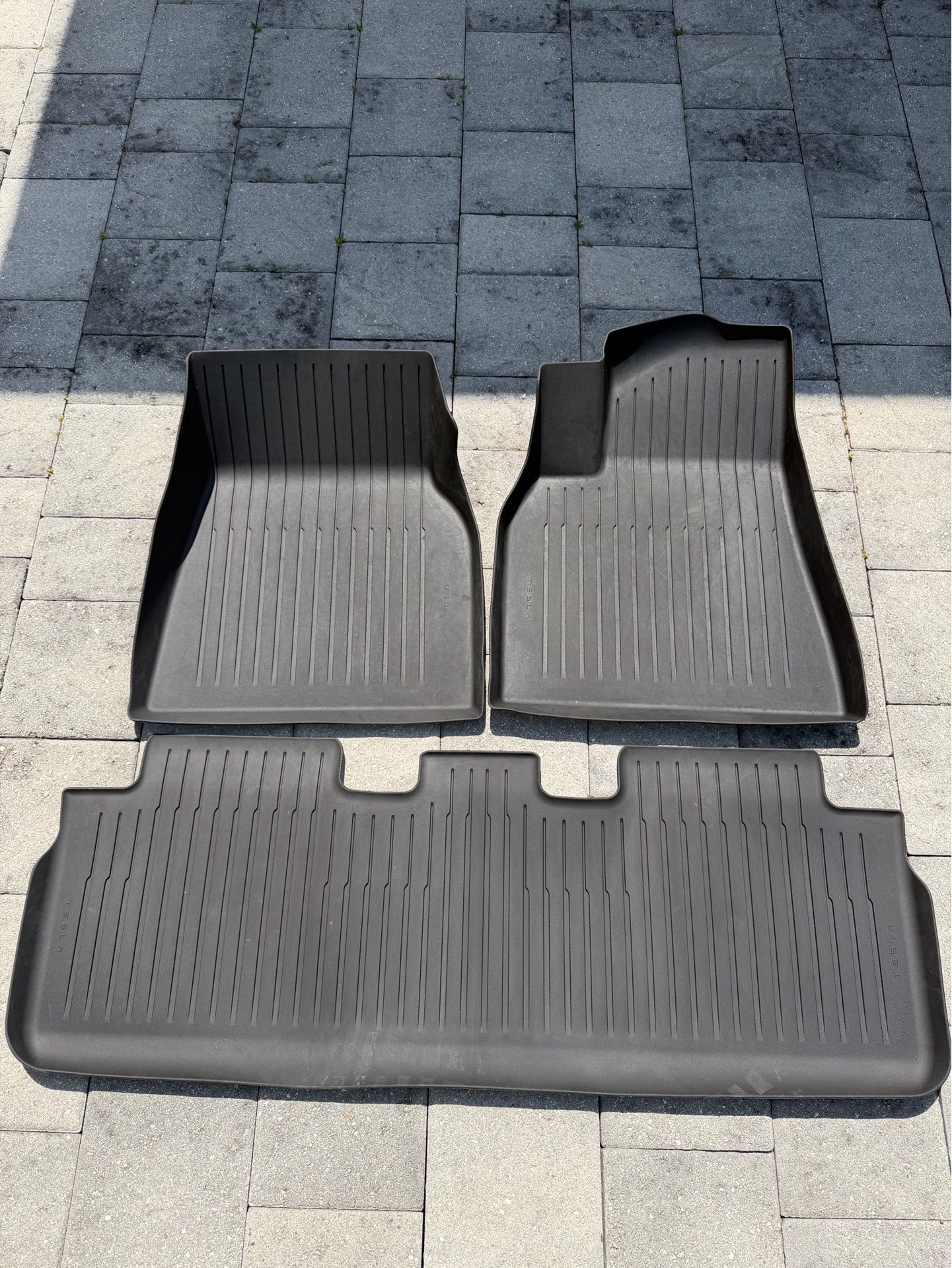 2020-2024 Tesla Y All weather floor mat