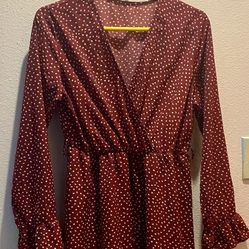 Burgundy and white polka dot dress with ruffle sleeves and waist #polkadot #ruffles#Size L