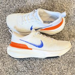 Nike Invincible Run - SIZE 8 MEN