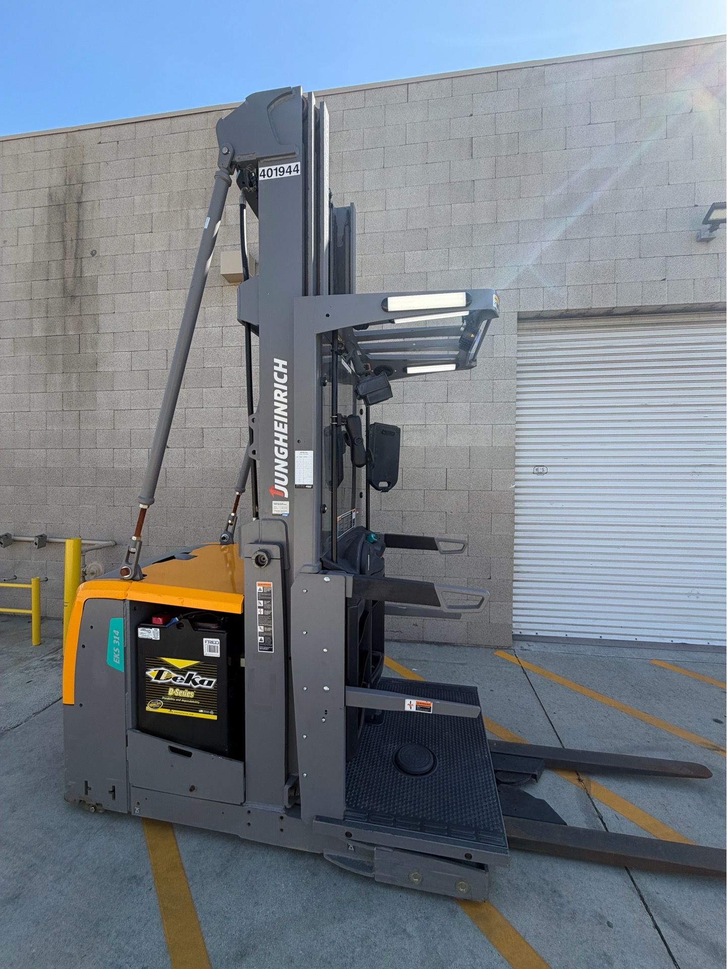 2021 Caterpillar Jungheinrich Order picker Forklift 25 feet