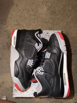 Jordan 4 Retro “Bred Reimagined” Size 8