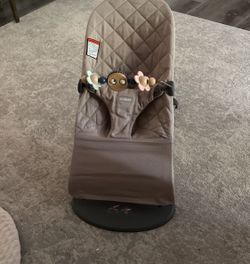 Bouncer Bundle with Toy ( COLOR: Sand Gray)