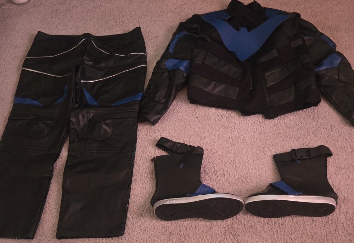 Nightwing Cosplay Costume