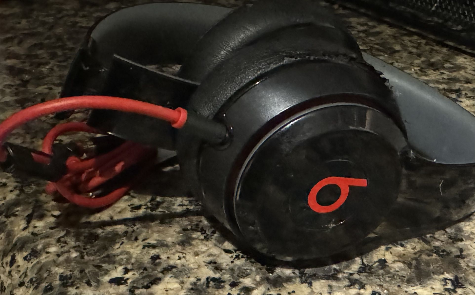 Beats Solo 2 WIRED On-Ear Headphone w/ Lightning Cable Adapter