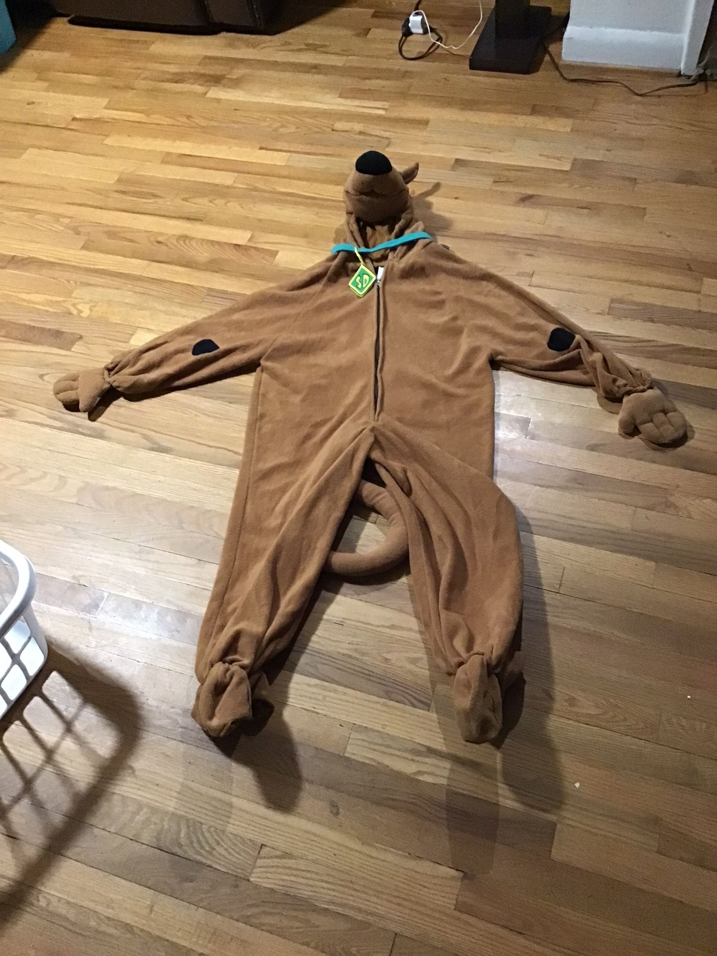 SCOOBY DOO DOG ADULT COSTUME ( LARGE) Pickup In Thomasville