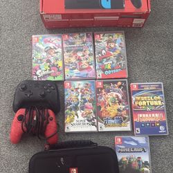 Like New Nintendo Switch w/Games & Accessories 