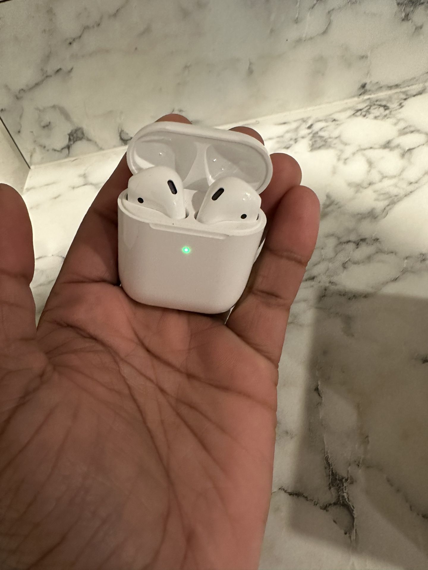Apple AirPods 2nd Generation with Charging Case - White