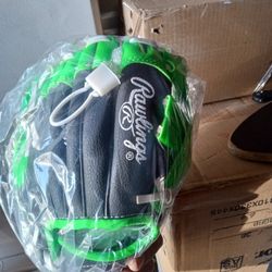 Rawlings Baseball Gloves (For Young Kid) Brand New Never Used 