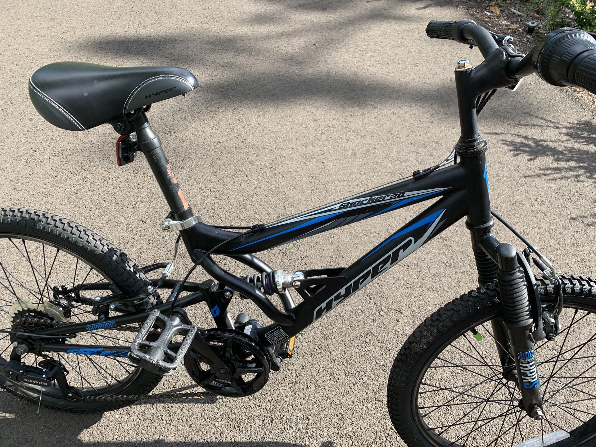 Kids bike 20” almost new.
