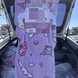 Hello Kitty Blanket 