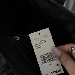 Michael kor Tote- black 