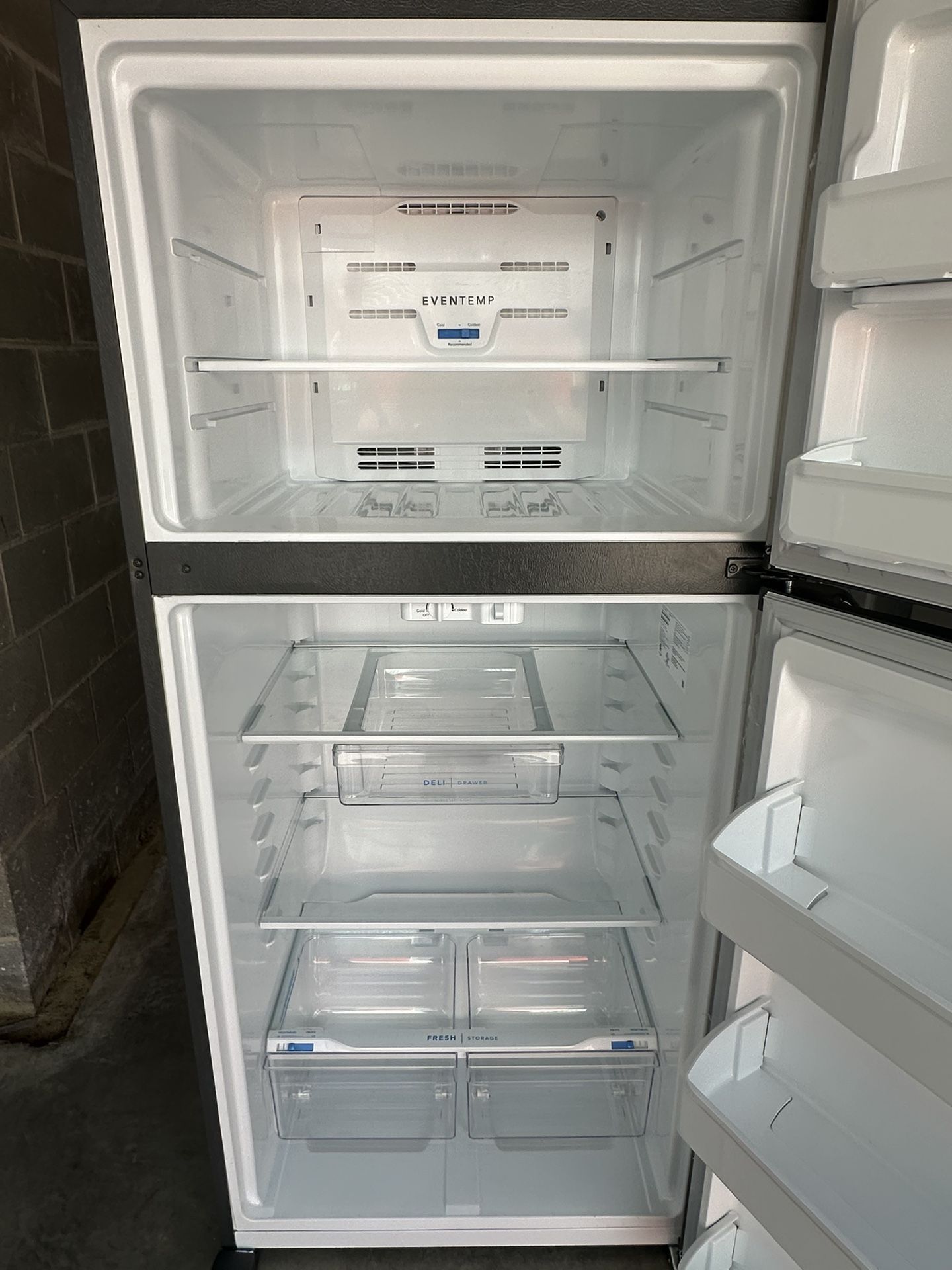 Refrigerator