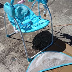 Baby Swing for Infant Electric by Yanaoffee  Brand New *30.00 Firm* w/ Remote 5 Speeds USB
Speaker