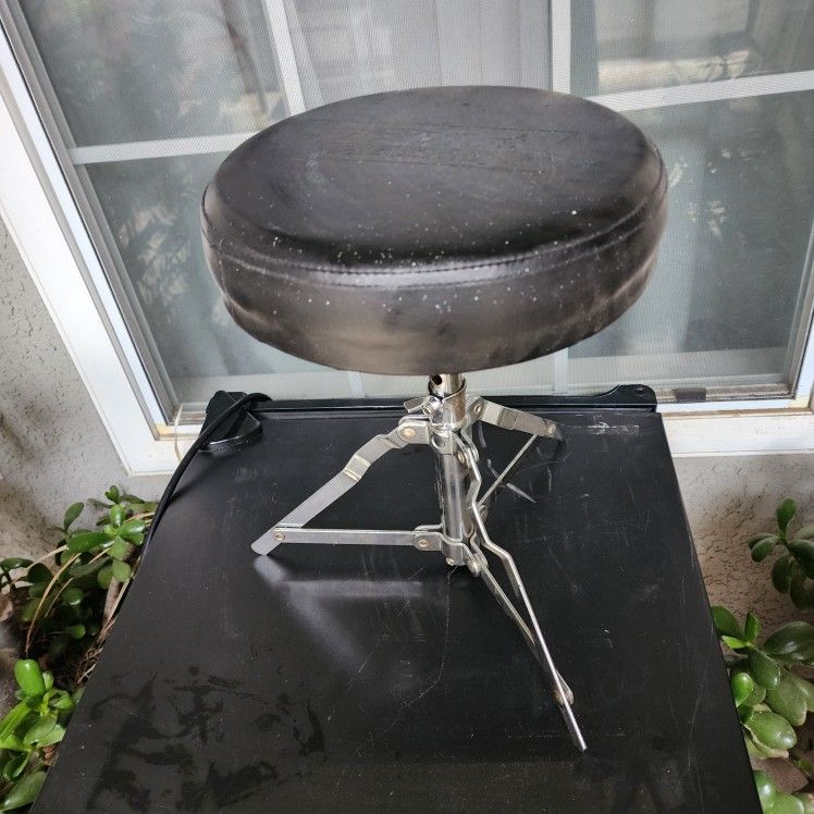 Random Items Kids Drum Seat and fridge