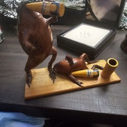 Vintage Taxidermy Frog Corona Beer Drinking Bar Scene Mexican Folk Art signed

5 inch wide x 5 inch high x 2 1/2 inch deep