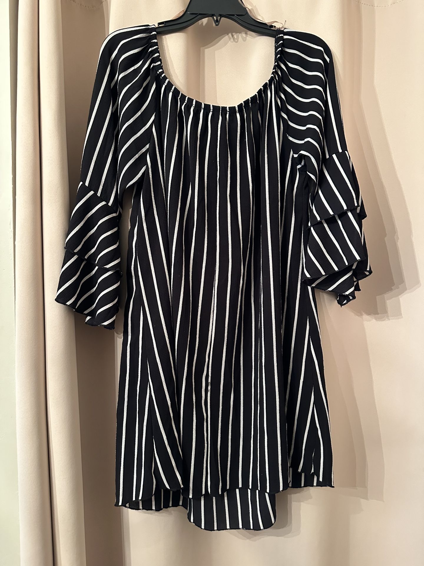 Off The Shoulder Stripe Dress