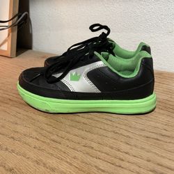 Brunswick Bowling Shoes Kids Size 1 