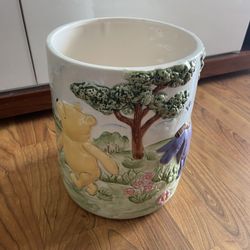 Vintage 3d Winnie the Pooh Waste Basket. 