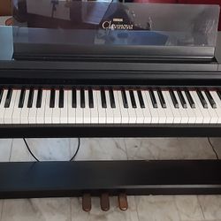 Yamaha Electic Piano