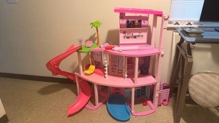 Barbie dream house