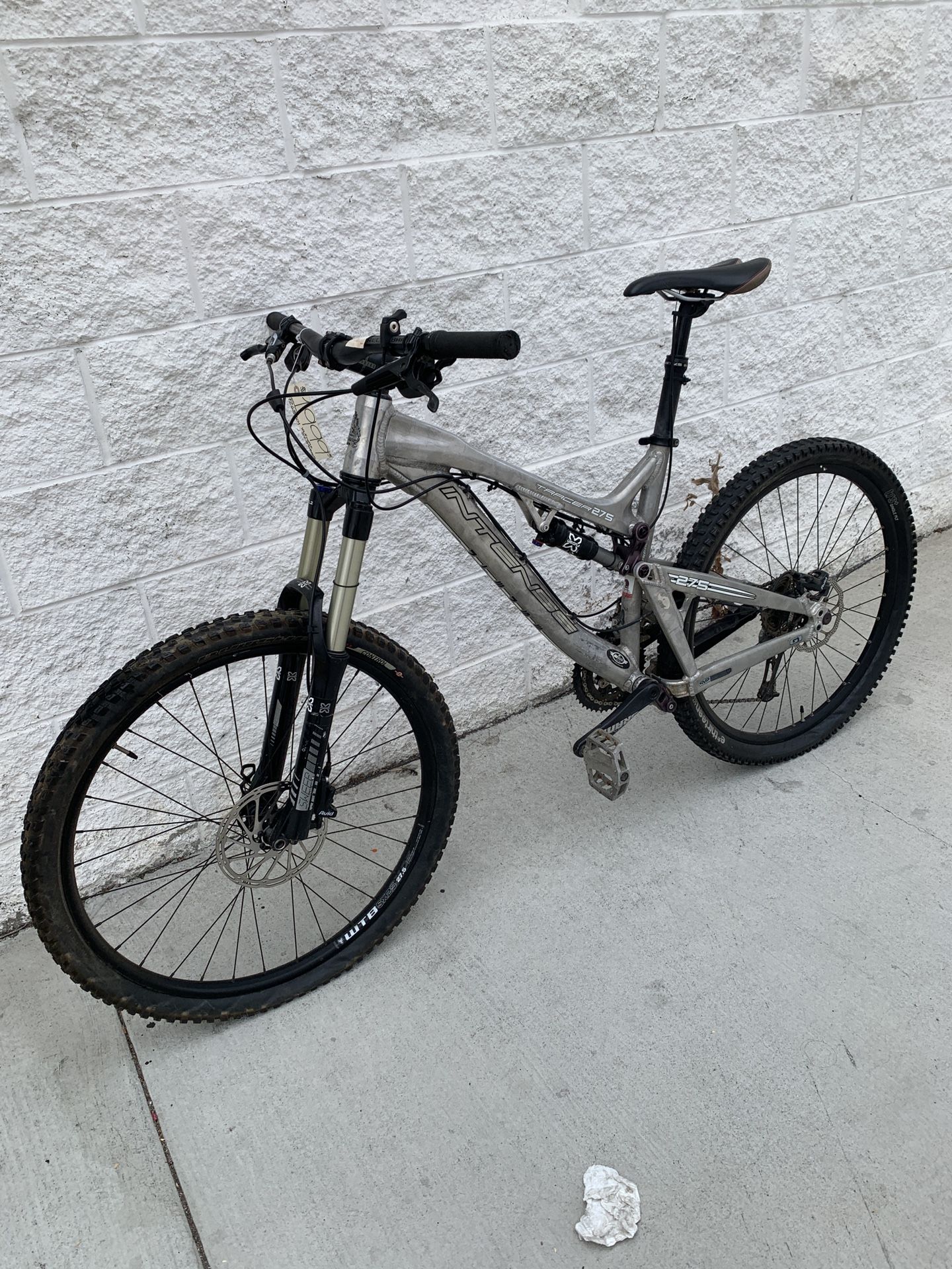 Intense Tracer 275 – 27.5” Full Suspension MTB
