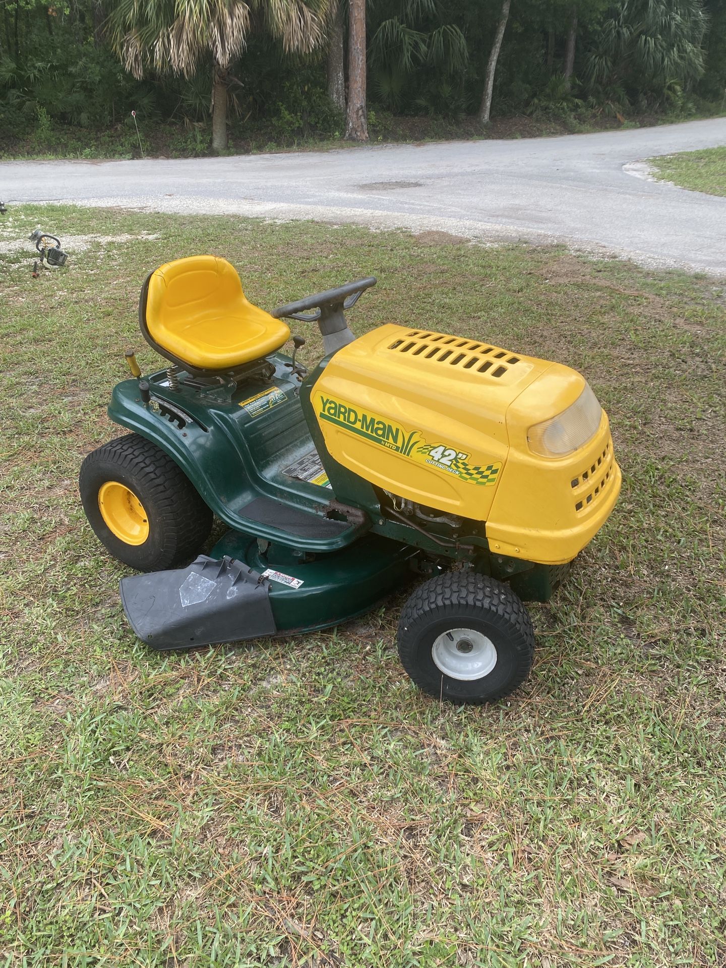 Yard Man 17.5 HP 42 Gas Riding Mower for Sale in Bushnell FL OfferUp