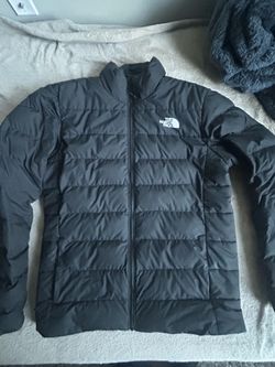 North face size S puffer