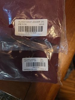 XXL Scrubs top and bottom For 20$