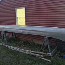 16ft Aluminum Canoe with Motor $ Accessories 