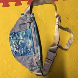 Iviva (Lululemon) Waist Bag - Brand New!