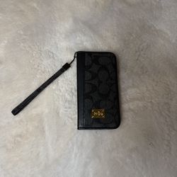 Coach iPhone 14/15 Wallet Case Wristlet