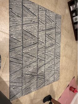 Area rug