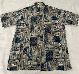 Campia Moda short-sleeve button-down camp shirt.