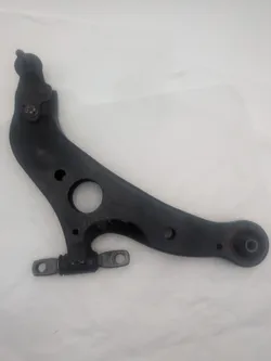 Front Right Lower Control Arm with Ball Joint for Toyota Sienna 2004-2010
