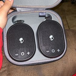 Skull candy Case Bundle 