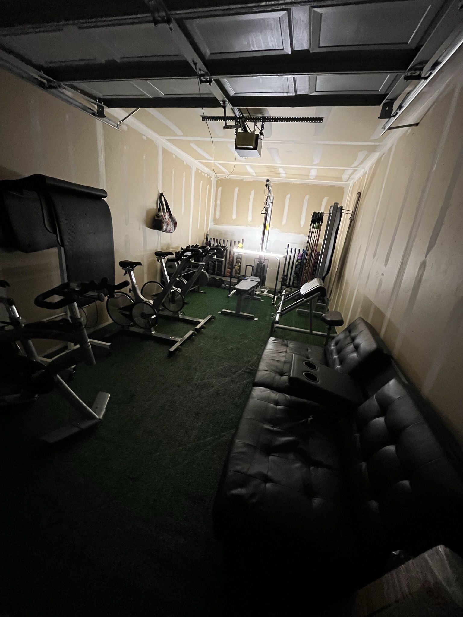 Gym Equipment 