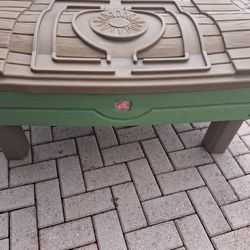 Two Step Brand CHILDRENS SAND Box