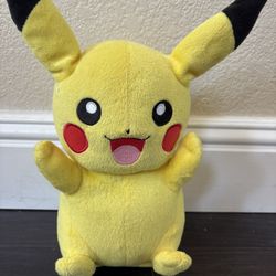 Gently Used Pokémon Talking Plush Toy $10 Smoke Pet Free Home 