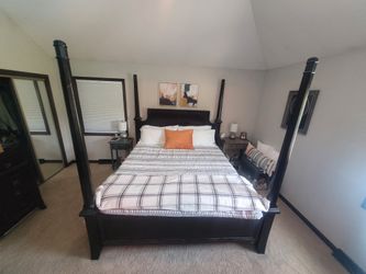 King Size Bed Set-slumber Solutions 14" mattress Included