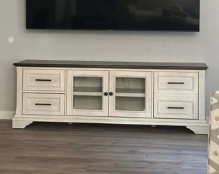Like New Bayside Holden 3-in-1 TV™ Console (White)